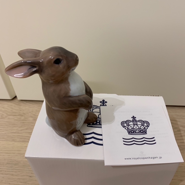 ROYAL COPENHAGEN(ロイヤルコペンハーゲン)の【新品未使用】ロイヤルコペンハーゲン　イヤーフィギュリン　2023 干支　うさぎ インテリア/住まい/日用品のインテリア小物(置物)の商品写真