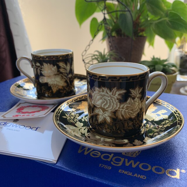 WEDGWOOD カップとソーサー2客ずつ