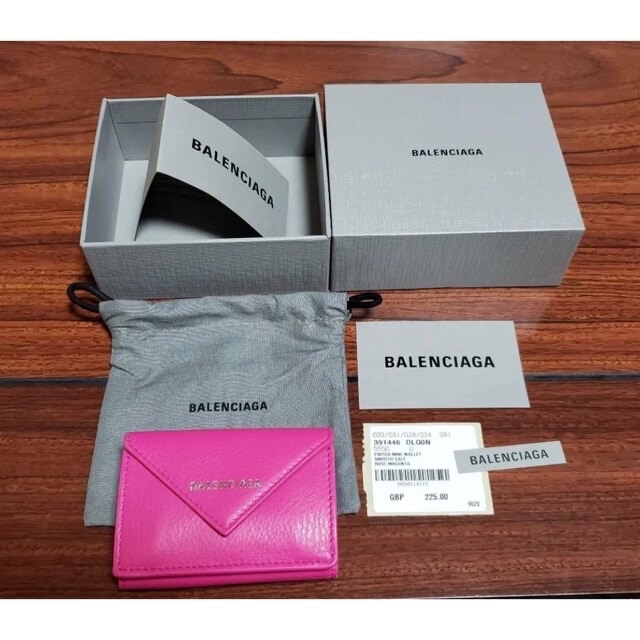 Balenciaga(バレンシアガ)の専用品 お取り置き11月15日 レディースのファッション小物(財布)の商品写真