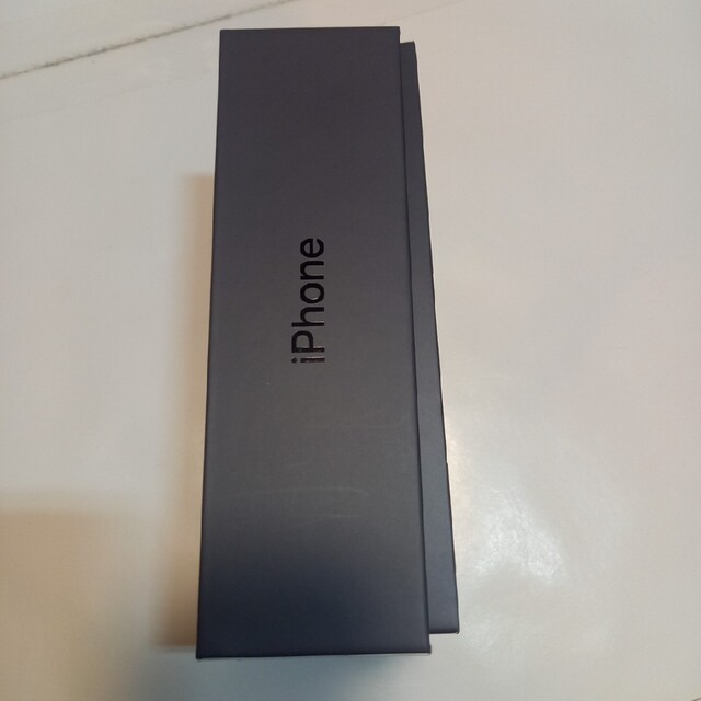 Apple(アップル)のiPhone 8 Space Gray 64 GB スペースグレー 空き箱のみ スマホ/家電/カメラのスマートフォン/携帯電話(その他)の商品写真