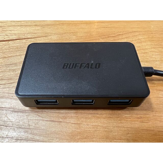 Buffalo(バッファロー)のbsh4u300U3 BUFFALO USB3.0 バスパワー 4ポート スマホ/家電/カメラのPC/タブレット(PC周辺機器)の商品写真