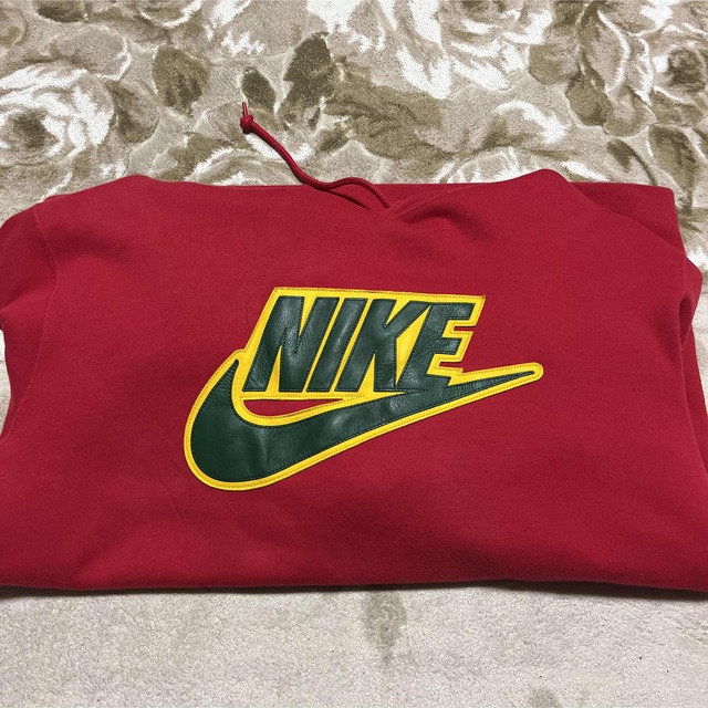 Supreme NIKE Applique Hooded Sweatshirt