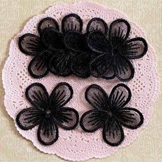 5弁花♡刺繍ワッペン ブラック(各種パーツ)