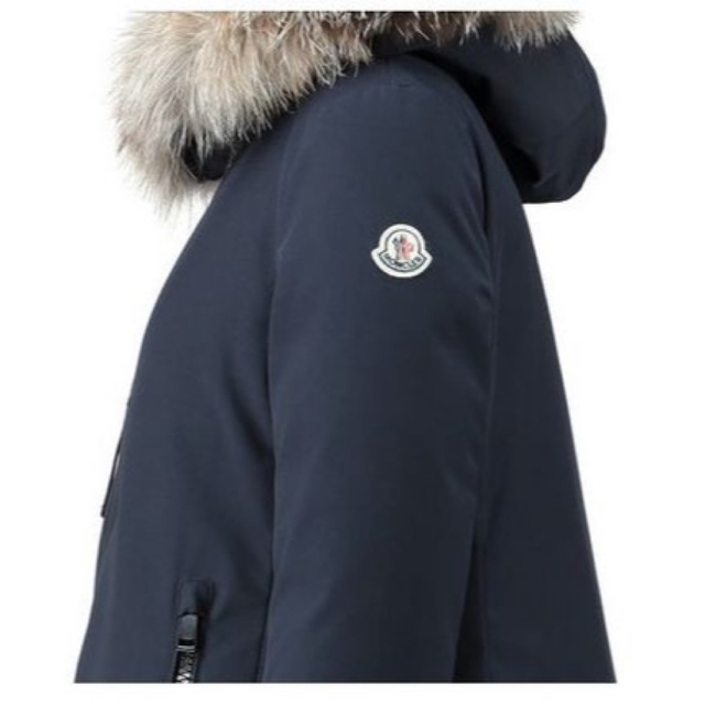 MONCLER(モンクレール)のMONCLER BARTRAMIFUR レディースのジャケット/アウター(ダウンジャケット)の商品写真