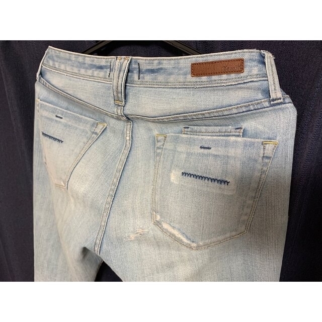 YANUK - Loungedress/YANUK CECILダメージデニムパンツ¥25,300の通販