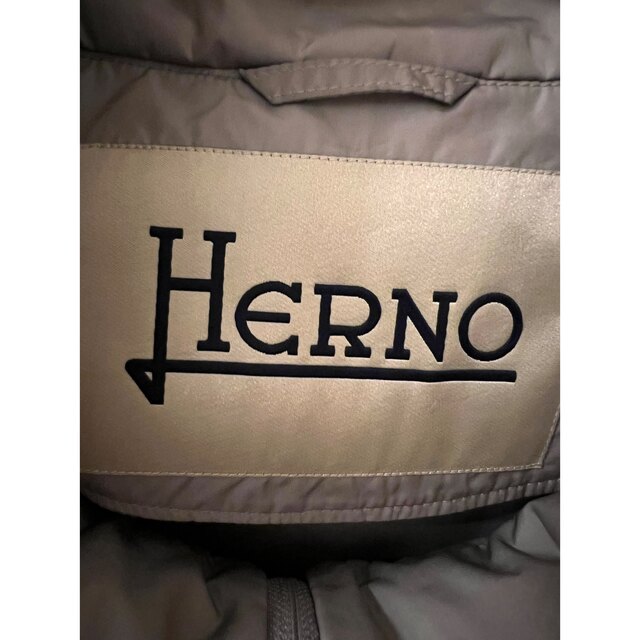 HERNO(ヘルノ)の［HERNO］ヘルノ　ナイロンジャケット レディースのジャケット/アウター(スプリングコート)の商品写真