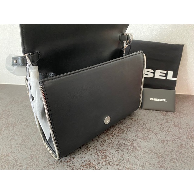 素晴らしい品質 【新品、未使用、タグ付き】DIESEL レザー