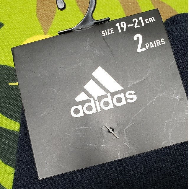 adidas(アディダス)の【未使用】adida ハイソックス ２足セット 19~21 ネイビー キッズ/ベビー/マタニティのこども用ファッション小物(靴下/タイツ)の商品写真