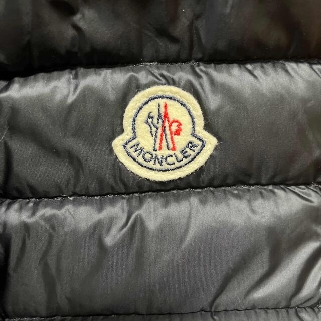 MONCLER(モンクレール)のMONCLER モンクレール LIANE ダウンベスト レディースのジャケット/アウター(ダウンベスト)の商品写真