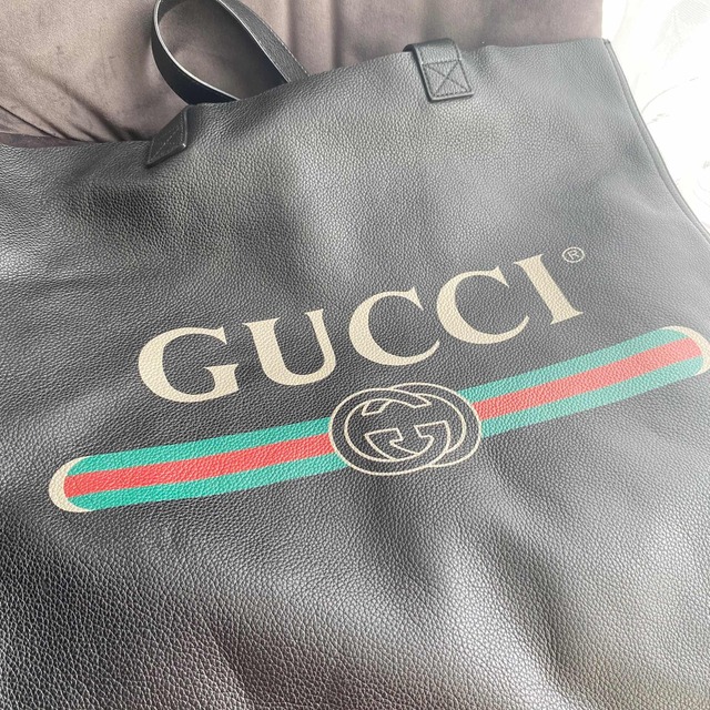 Gucci(グッチ)の残り１【新品】グッチ レザー ショッピングトート ヴィンテージロゴ トートバッグ メンズのバッグ(トートバッグ)の商品写真