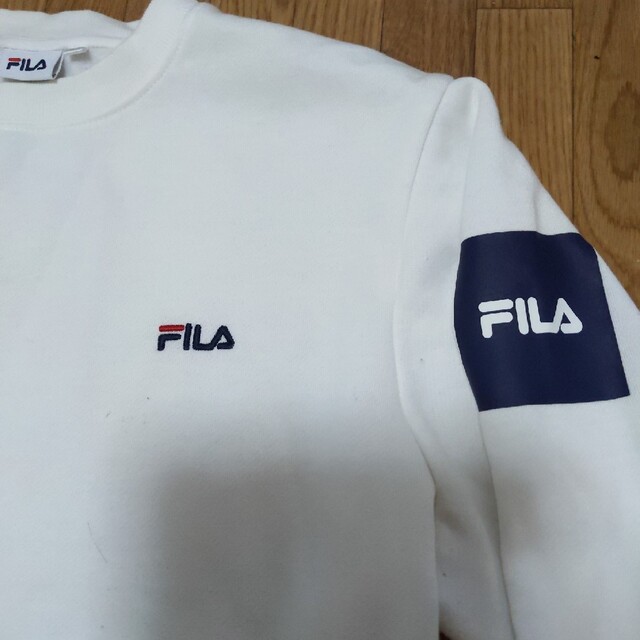FILA(フィラ)のフィラ　トレーナー　Ｌサイズ レディースのトップス(トレーナー/スウェット)の商品写真