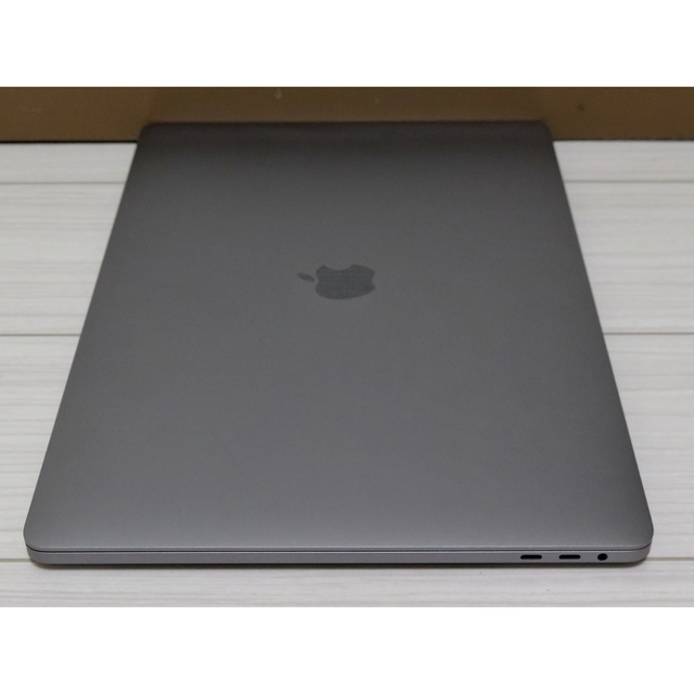 Mac (Apple)(マック)のMacBookPro 16インチ　i7 16 512GB MVVJ2J/A スマホ/家電/カメラのPC/タブレット(ノートPC)の商品写真