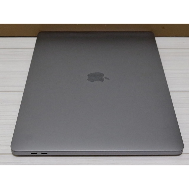 Mac (Apple)(マック)のMacBookPro 16インチ　i7 16 512GB MVVJ2J/A スマホ/家電/カメラのPC/タブレット(ノートPC)の商品写真