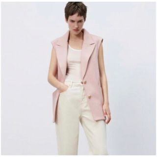 ザラ(ZARA)のZARA ジレ　ピンクM-L 新品(ベスト/ジレ)