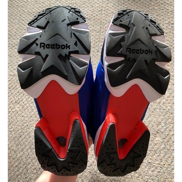 Reebok(リーボック)のインスタ ポンプフューリー スニーカー FV4208 23.5cm レディースの靴/シューズ(スニーカー)の商品写真