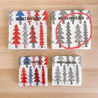 マリメッコ(marimekko)の33×33 マリメッコ ペーパーナプキン kuusikosa クーシコッサ 黒(テーブル用品)