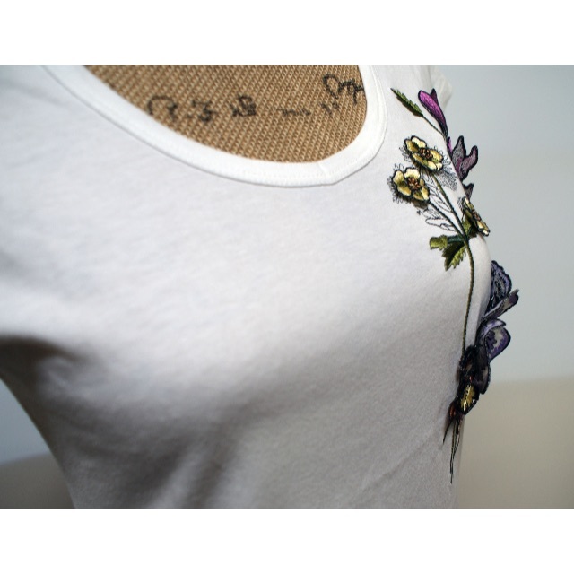 Gucci(グッチ)のGUCCI 花柄Tシャツ レディースのトップス(Tシャツ(半袖/袖なし))の商品写真