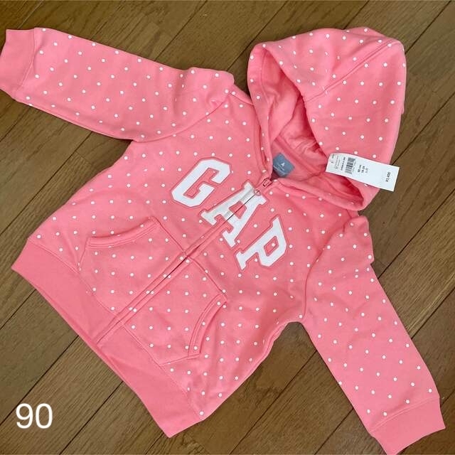 babyGAP(ベビーギャップ)の新品、未使用♡ベビーギャップ　フード付きジップアップパーカー　90 キッズ/ベビー/マタニティのキッズ服女の子用(90cm~)(ジャケット/上着)の商品写真