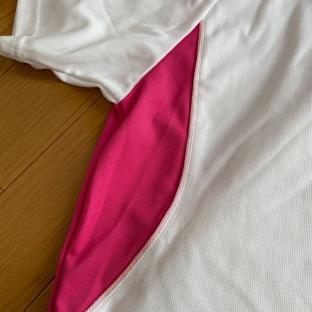 NIKE(ナイキ)のナイキ　スポーツTシャツ　白　ピンク　L スポーツ/アウトドアのランニング(ウェア)の商品写真