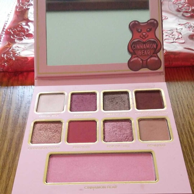 Too Faced(トゥフェイス)のTooFaced トゥーフェイスド トゥーフェイス　アイシャドウ　美品　コフレ コスメ/美容のベースメイク/化粧品(アイシャドウ)の商品写真