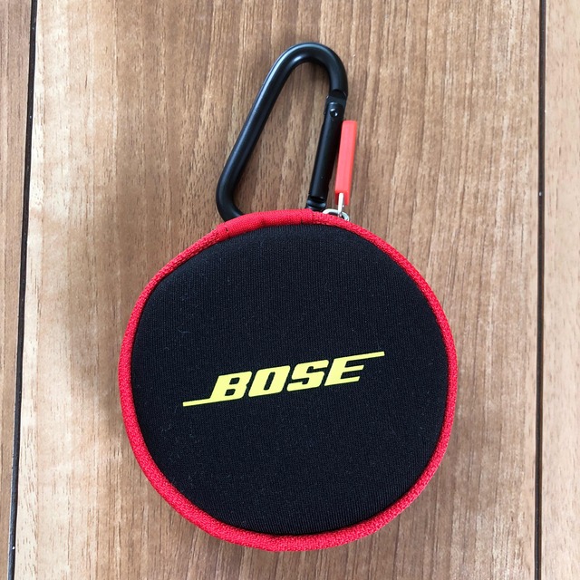 BOSE(ボーズ)のBOSE sound sport イヤホン スマホ/家電/カメラのオーディオ機器(ヘッドフォン/イヤフォン)の商品写真