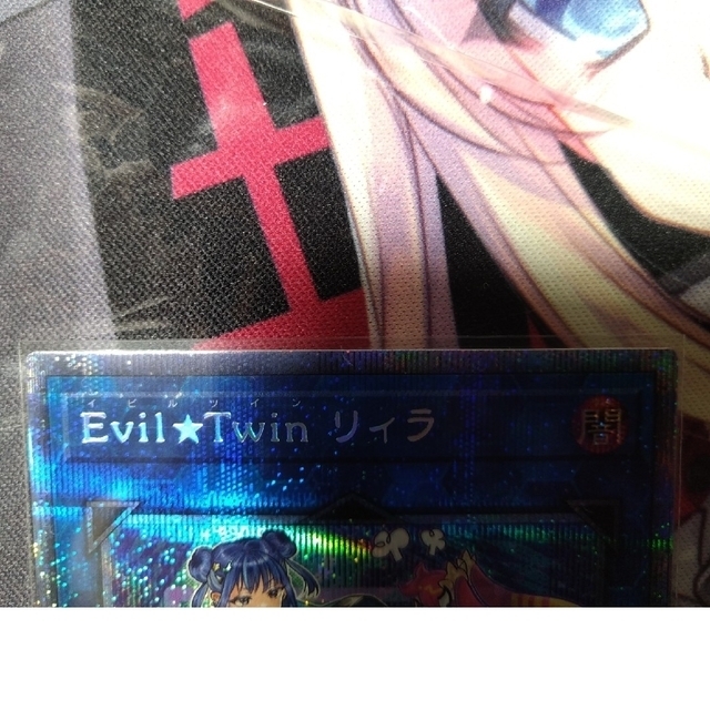 EVIL★Twin　リィラ　プリズマティックシークレットレア