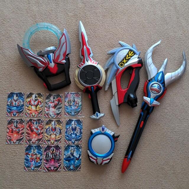 ウルトラマンオーブ 武器、変身、カードおまとめ