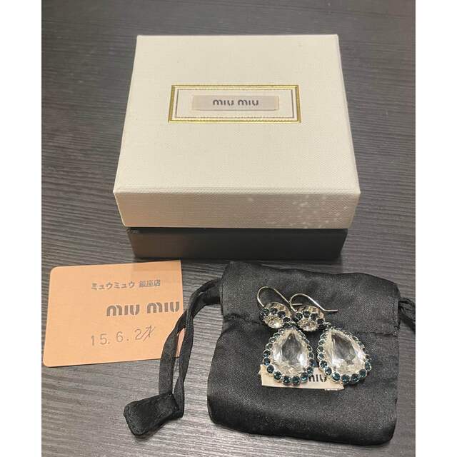 miumiu クリスタルピアス ブルー系 【史上最も激安】 4416円引き