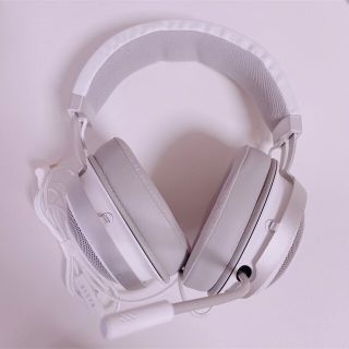 レイザー(Razer)の【美品】Razer ゲーミングヘッドセット クラーケン マーキュリーホワイト(ヘッドフォン/イヤフォン)