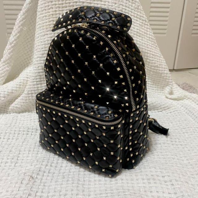 上品】 VALENTINO - ヴァレンティノ リュック リュック+バックパック