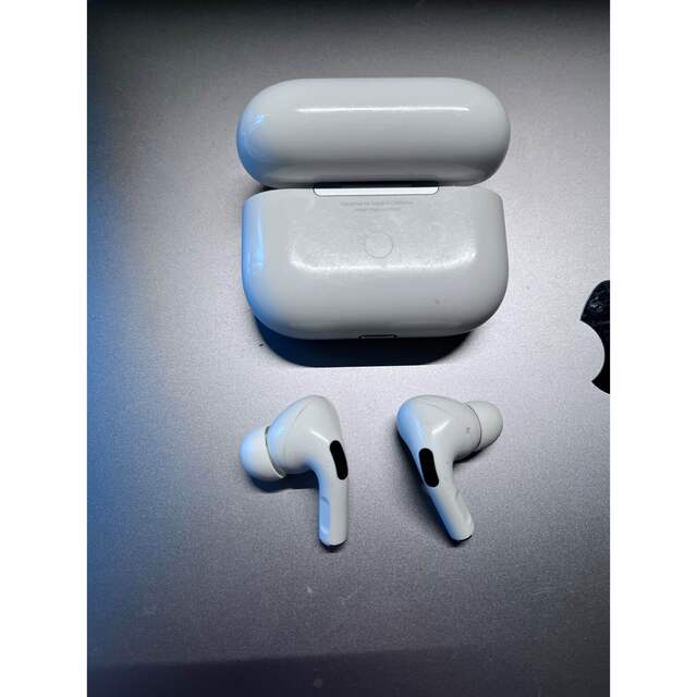 AirPods Pro 第1世代｜右耳 充電できません 左耳 充電ケースは無問題