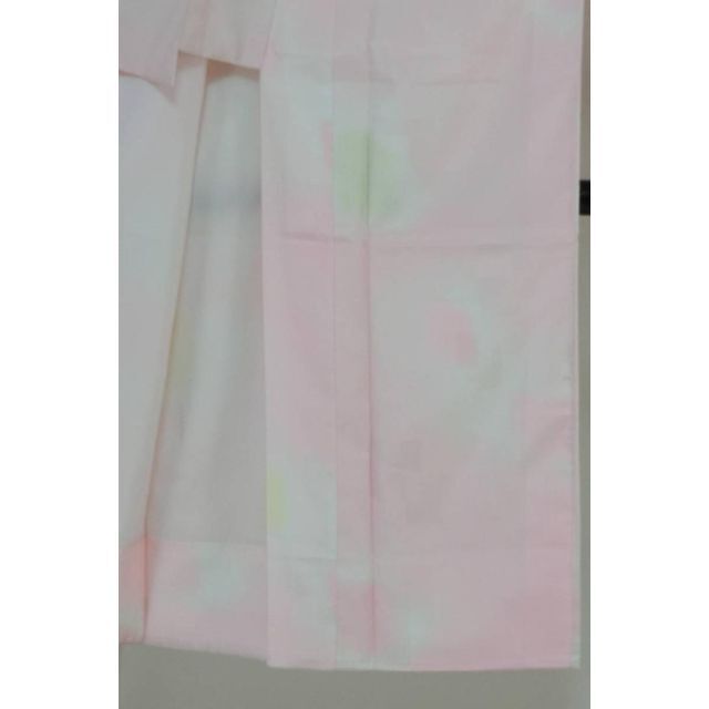 ＡＡお仕立て上がりテトロン長襦袢　薄ピンク地に幾何学模様 レディースの水着/浴衣(着物)の商品写真