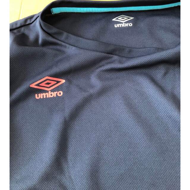 UMBRO(アンブロ)のアンブロumbro長袖　吸汗速乾 UVカットロングTシャツ　M メンズのトップス(Tシャツ/カットソー(七分/長袖))の商品写真