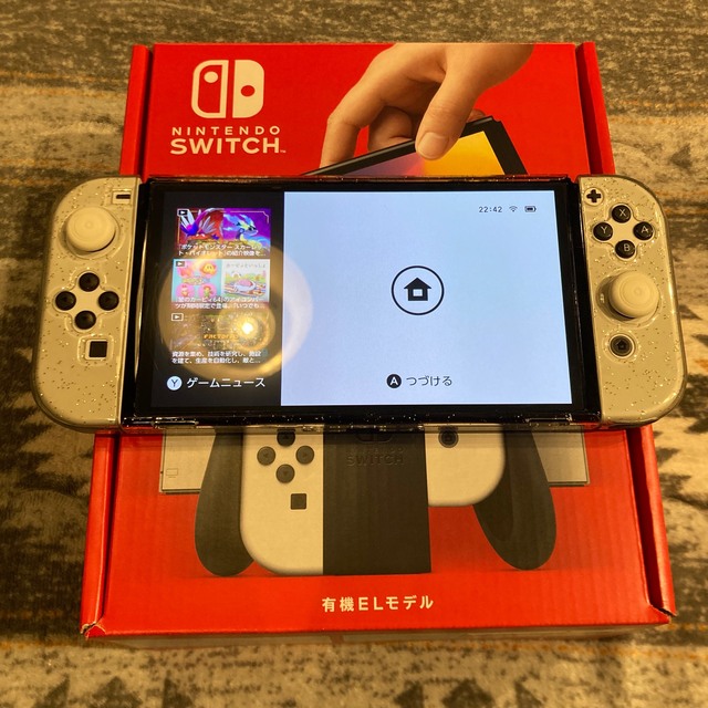 美品(付属品は新品) Nintendo Switch 有機ELモデルホワイト 2