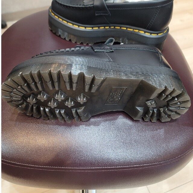 Dr.Martens(ドクターマーチン)のドクターマーチン Dr.Martens タッセルローファー QUAD RETRO レディースの靴/シューズ(ローファー/革靴)の商品写真