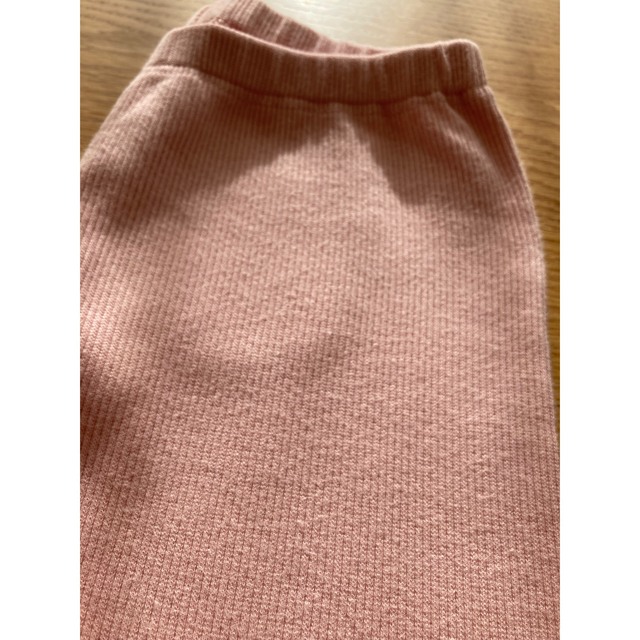 UNIQLO(ユニクロ)のレギンスパンツ☆リブ　100センチ キッズ/ベビー/マタニティのキッズ服女の子用(90cm~)(パンツ/スパッツ)の商品写真