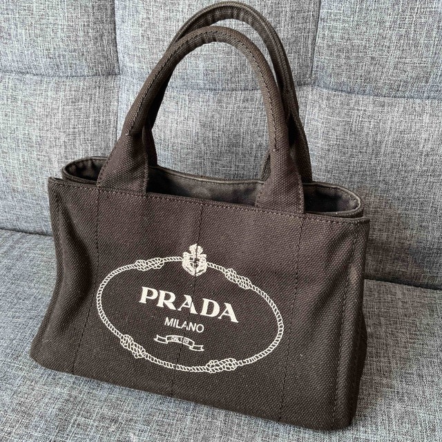 PRADA カナパ M