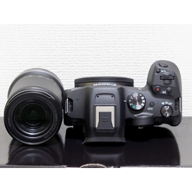 Canon(キヤノン)のCanon EOS R7 レンズキット　保証書あり スマホ/家電/カメラのカメラ(ミラーレス一眼)の商品写真