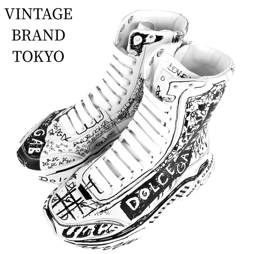 【限定価格】DOLCE&GABBANA ドルチェアンドガッバーナ スニーカー デイマスター ミッドトップ  ハンドペイント グラフィティ  靴 ドルガバ CK1895AO773HWF57 レザー    ホワイト 白 ブラック 黒 レディース 定番【品】