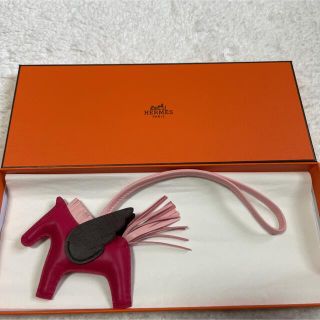 エルメス(Hermes)の新品、未使用品 エルメス HERMES ペガサス ロデオ チャーム 入手困難(チャーム)