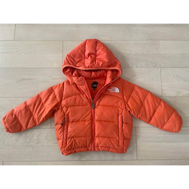 THE NORTH FACE(ザノースフェイス)のノースフェイス　ダウンジャケット　90cm キッズ/ベビー/マタニティのキッズ服男の子用(90cm~)(ジャケット/上着)の商品写真