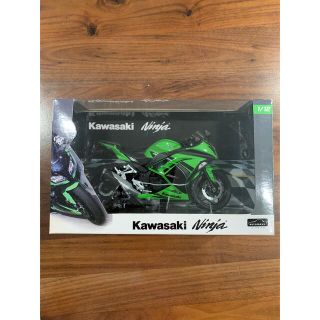 アオシマ(AOSHIMA)の◆Kawasaki Ninja 250 SE◆1/12完成品バイクシリーズ(模型/プラモデル)