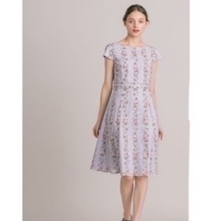 トッカ(TOCCA)の【TOCCA】未使用タグ付き　ライラック系　ワンピース4👗(ひざ丈ワンピース)