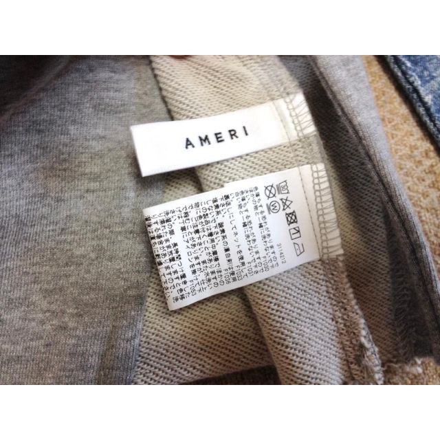 Ameri VINTAGE(アメリヴィンテージ)の新木優子さん着用 AMERI デニム×スウェット ドッキング プルオーバー レディースのトップス(シャツ/ブラウス(長袖/七分))の商品写真