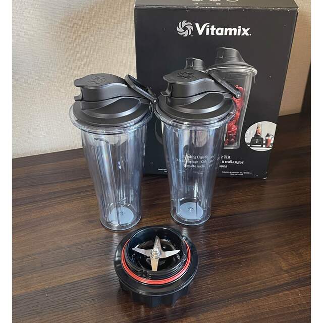 Vitamix(バイタミックス)のバイタミックスVitamix ブレンデングカップ600ml×2ブレッドセット スマホ/家電/カメラの調理家電(ジューサー/ミキサー)の商品写真