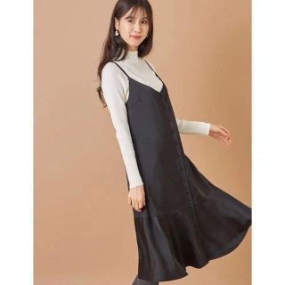 トッコ(tocco)のtoccocloset後ろりぼんサテンキャミワンピース　ワンピのみ(ひざ丈ワンピース)