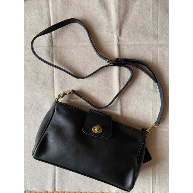 COACH - オールドコーチ ショルダーバッグの通販 by tam|コーチならラクマ