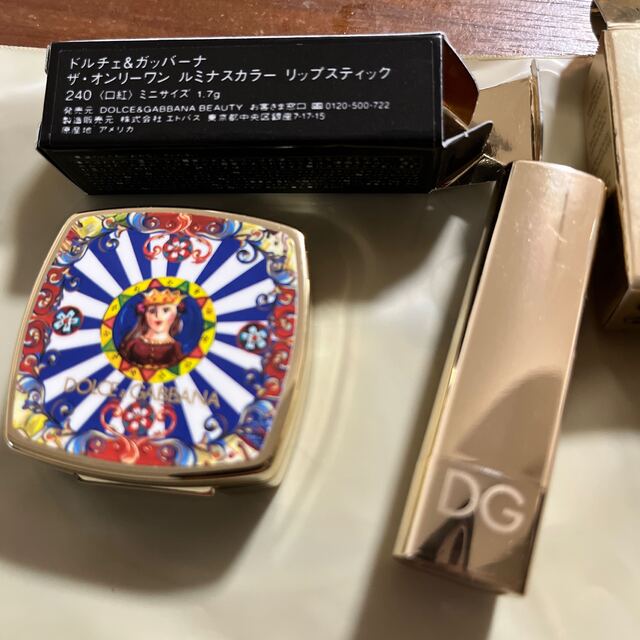 DOLCE&GABBANA(ドルチェアンドガッバーナ)のDOLCE&GABBANA ミニサイズ  フェイスパウダー リップ コスメ/美容のベースメイク/化粧品(フェイスパウダー)の商品写真