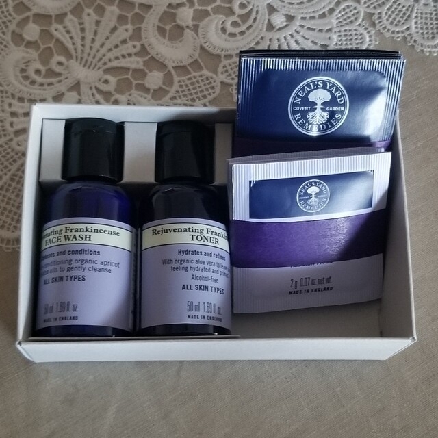 NEAL'S YARD(ニールズヤード)のsorara様専用　NEAL'S YARD　　トライアルセット7日分×2セット コスメ/美容のキット/セット(サンプル/トライアルキット)の商品写真