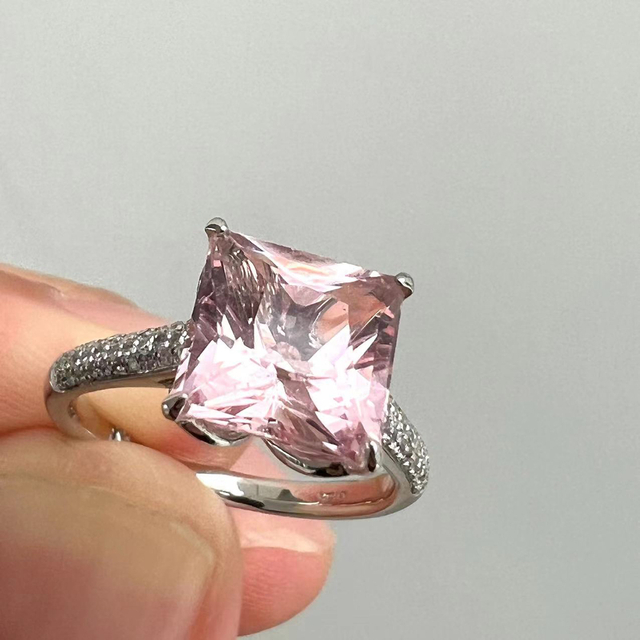 ⭐天然モルガナイト  ダイヤ  リング k18 3.35ct レディースのアクセサリー(リング(指輪))の商品写真